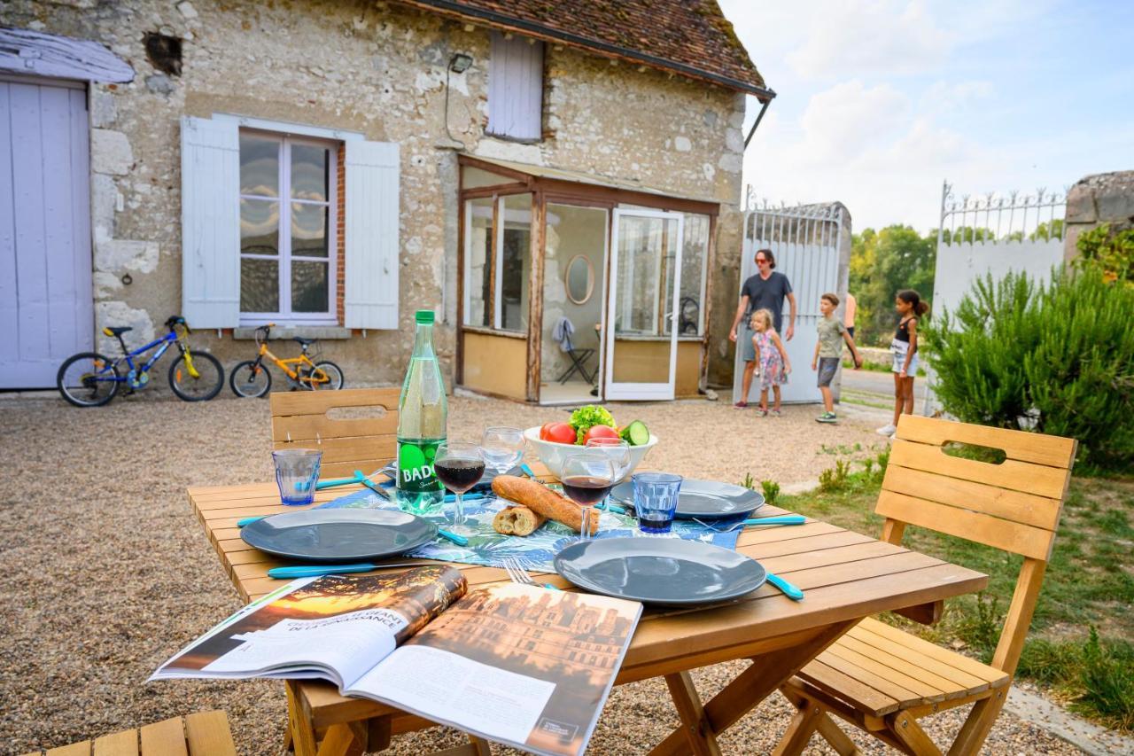 Отель La Boisselee Saint-Dye-sur-Loire Экстерьер фото